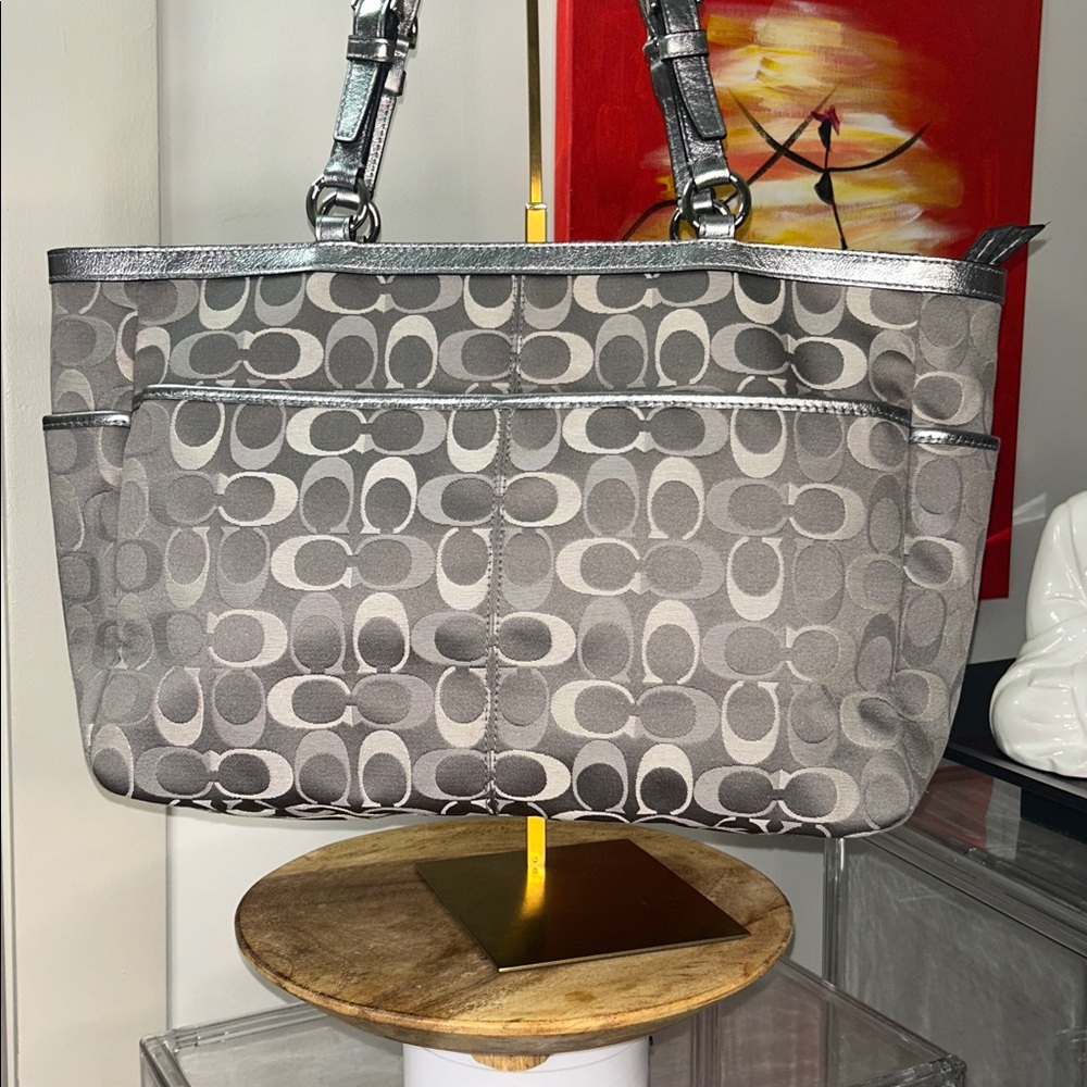 Coach Gallery Signature Metallic Gray Jacquard Tote 14”x 10.25”x 4.25” 2011 NWOT - Picture 5 of 8